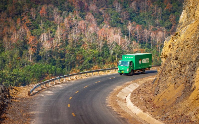 Lựa chọn đúng đơn vị vận chuyển để đảm bảo nội thất được vận chuyển an toàn